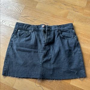 H&M mini skirt, bought this year. Never worn
